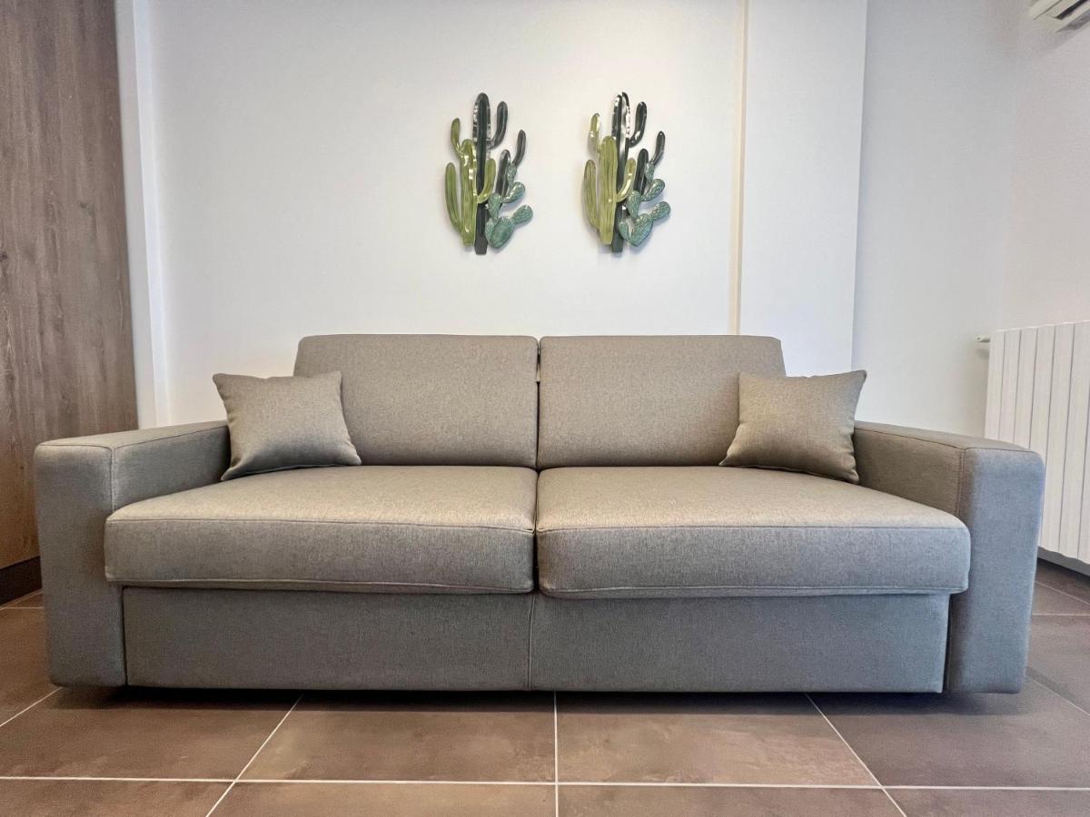 Kristall Lago Residence Ντεζεντσάνο ντελ Γκάρντα Εξωτερικό φωτογραφία