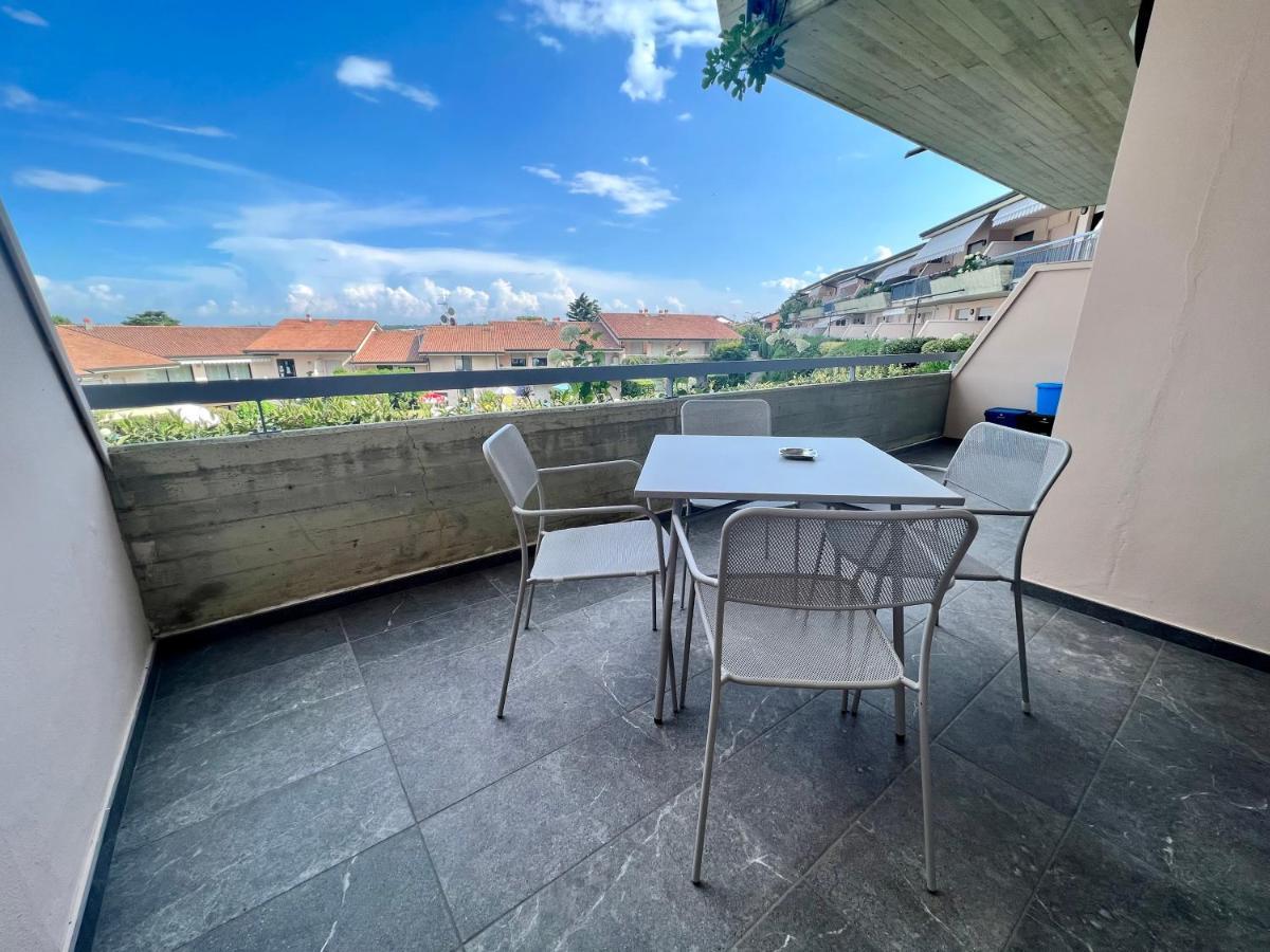 Kristall Lago Residence Ντεζεντσάνο ντελ Γκάρντα Εξωτερικό φωτογραφία