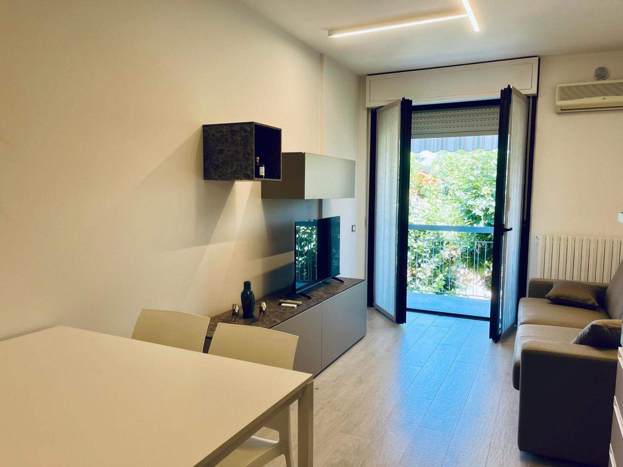 Kristall Lago Residence Ντεζεντσάνο ντελ Γκάρντα Εξωτερικό φωτογραφία